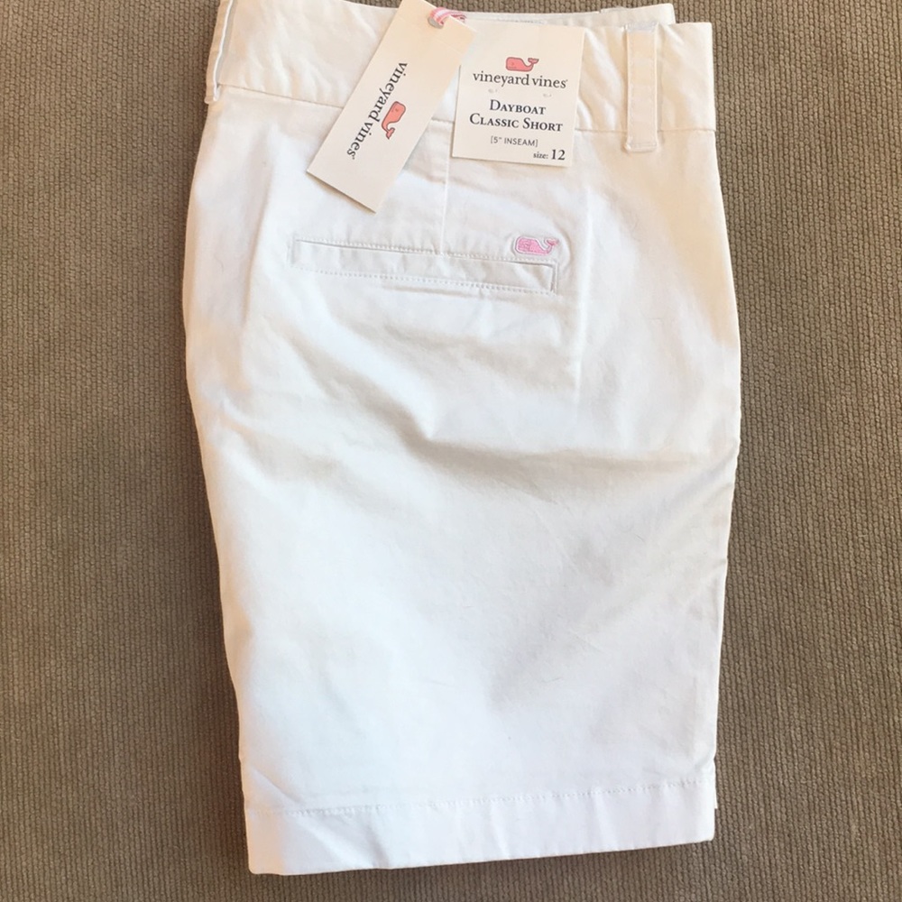 Vineyard Vines ladies shorts